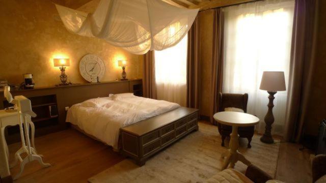 Pacé Les Demeures De Marie Bed & Breakfast エクステリア 写真